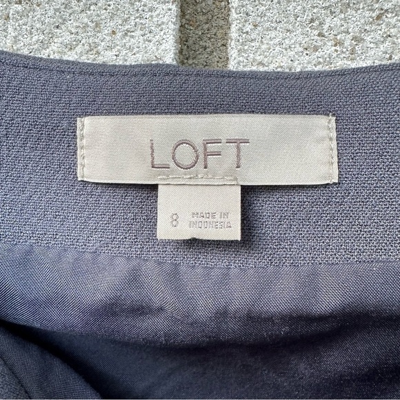 LOFT Dove Grey Ruffle Stretch Lined Pencil Skirt - Picture 5 of 12